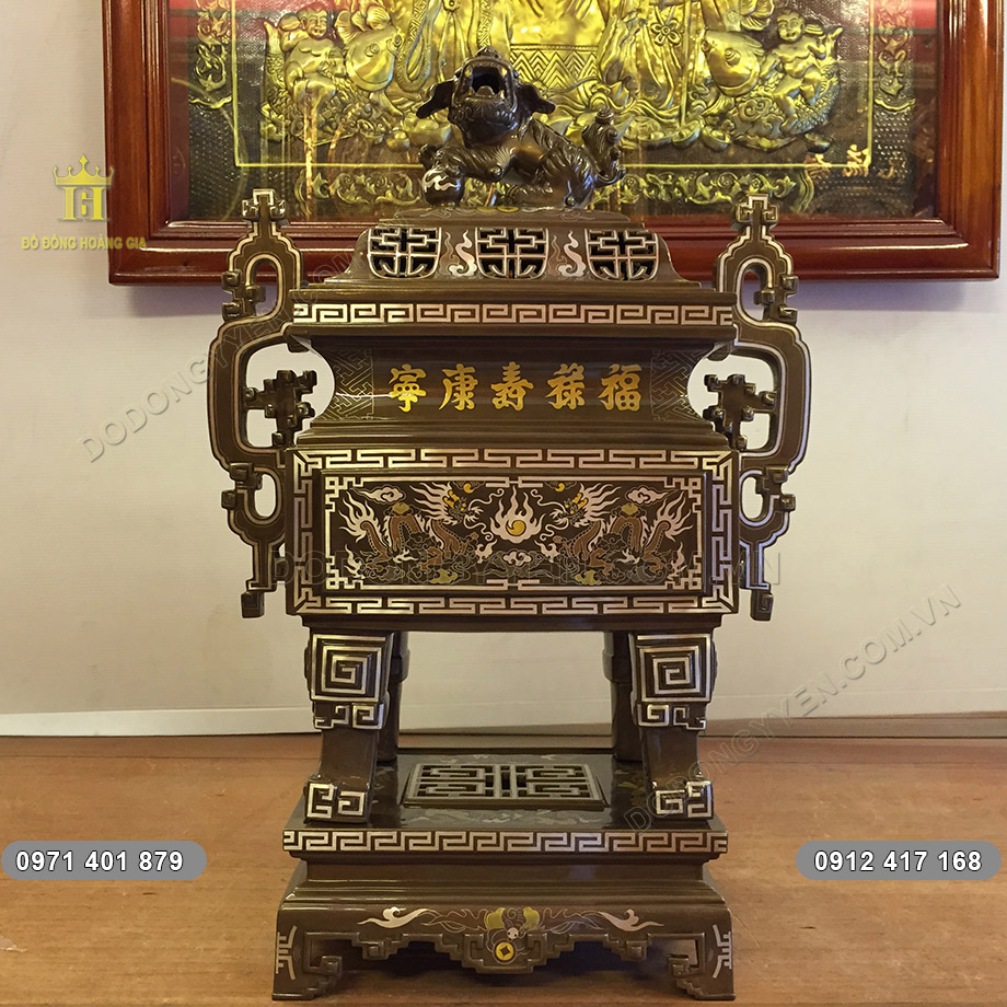 đỉnh vuông khảm ngũ sắc