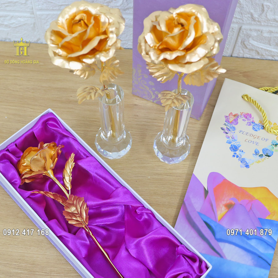 Hoa hồng mạ vàng 24K - Quà tặng cực chất nhân ngày 20-10 cho phái đẹp! 
