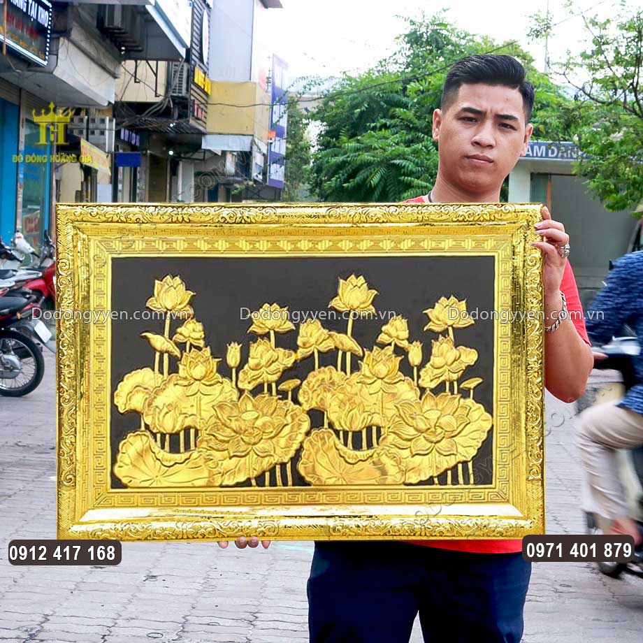Tranh Đồng Hoa Sen Khung Liền Đồng Mạ Vàng 24K