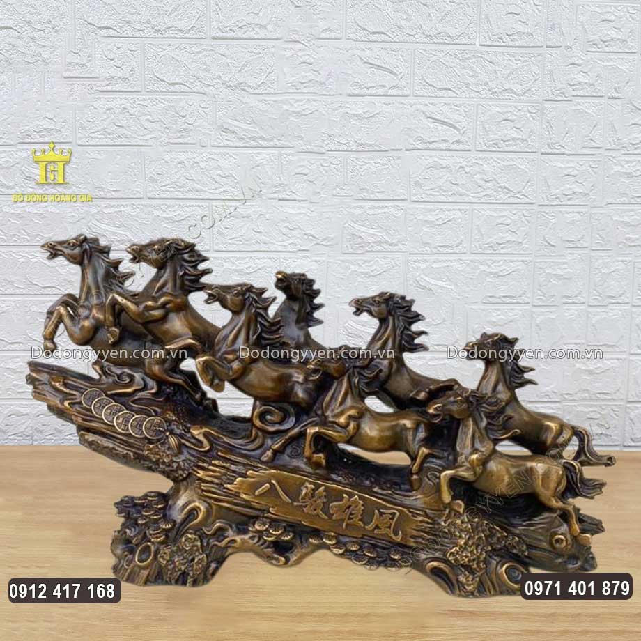 Tượng Bát Mã Tung Vó Trên Thảo Nguyên Bằng Đồng Hun Giả Cổ Tượng Bát Mã Tung Vó Trên Thảo Nguyên Bằng Đồng Hun Giả Cổ