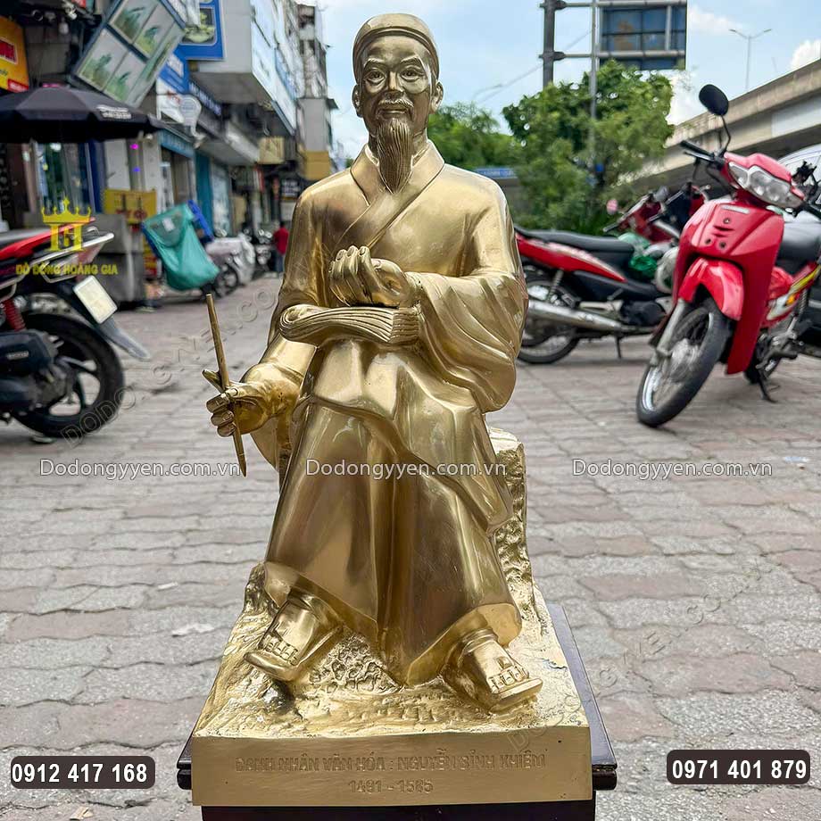 Tượng Nguyễn Bỉnh Khiêm Bằng Đồng Vàng Cao 50Cm