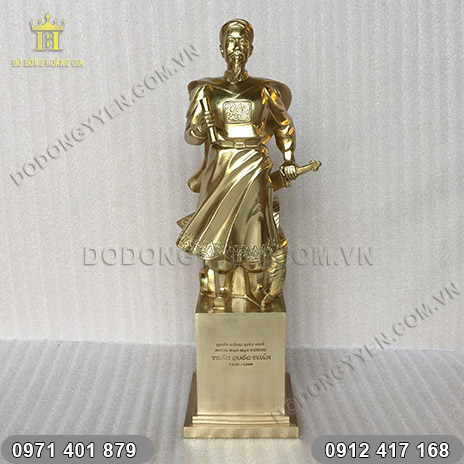 Tượng Trần Hưng Đạo bằng đồng vàng cao 50cm