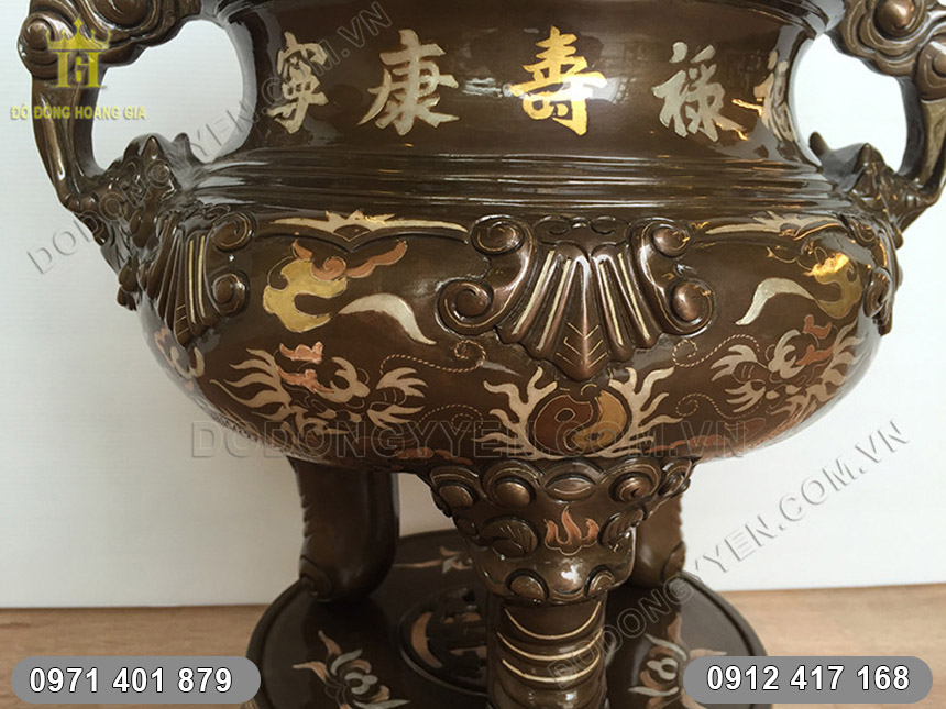 Đỉnh đồng khảm chữ Vàng 2