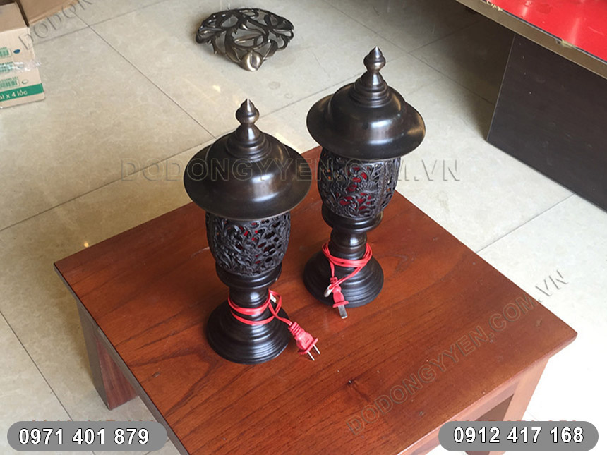 đ&egrave;n thờ c&uacute;ng bằng đồng