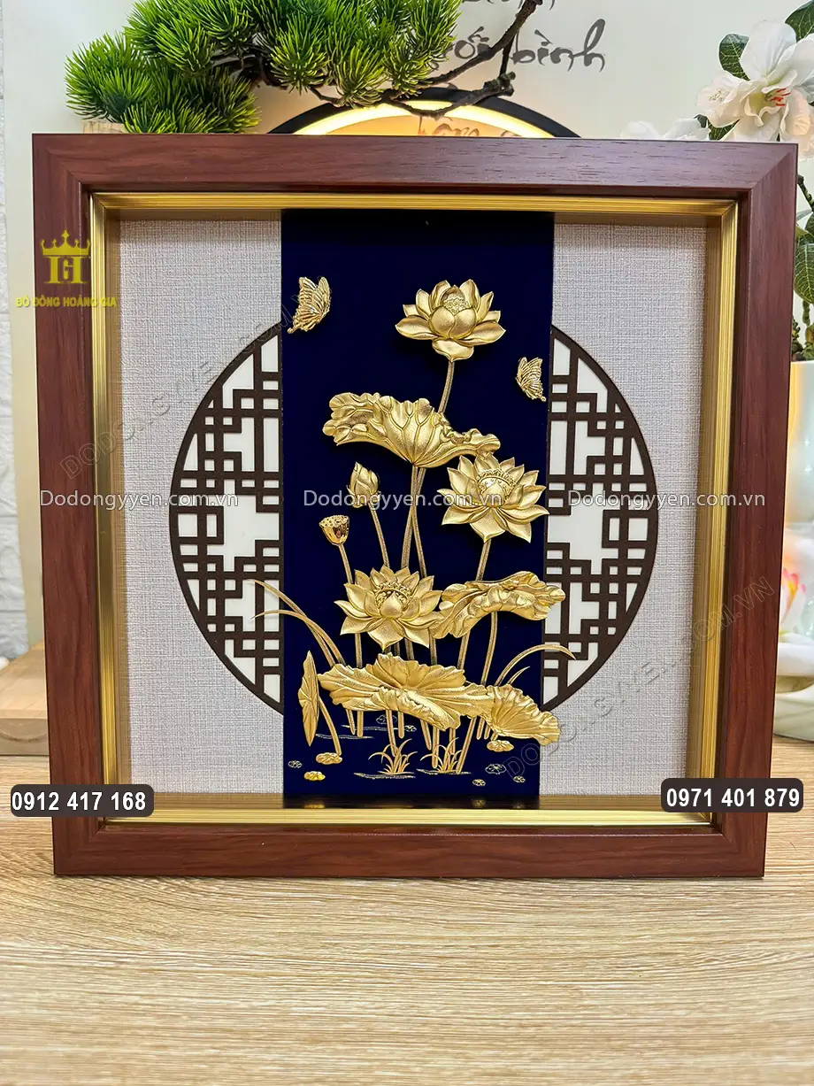 Qu&agrave; Tặng Tranh Hoa Sen Bằng Đồng Mạ V&agrave;ng 24K