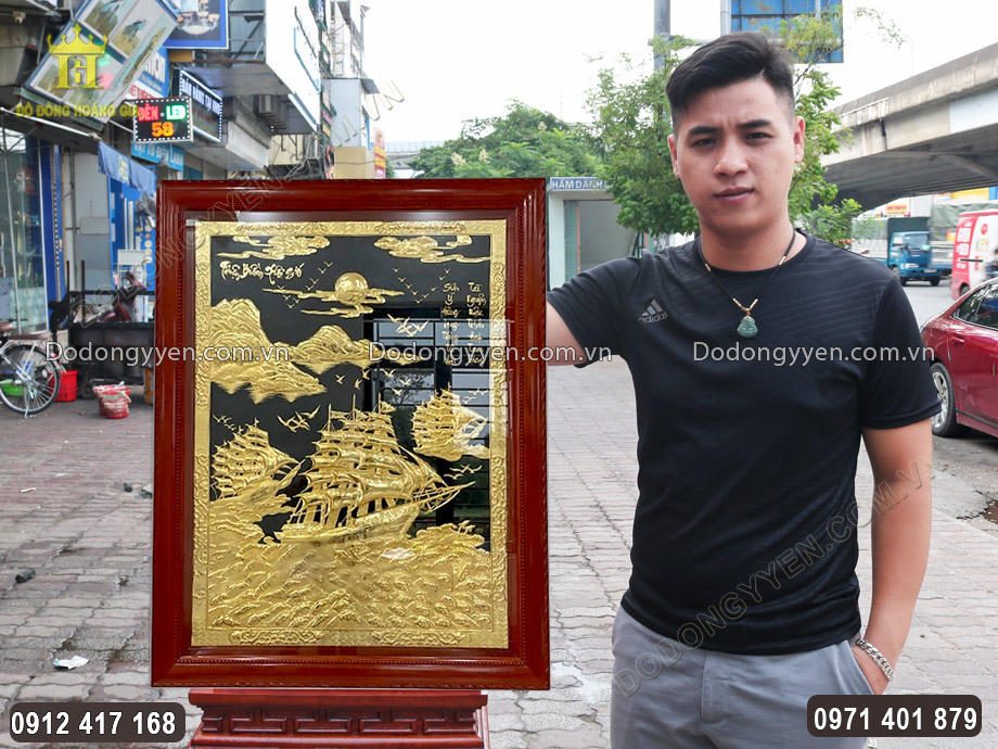 Bức Tranh Đồng Thuận Buồm Xuôi Gió Khổ Đứng Mạ Vàng 24K