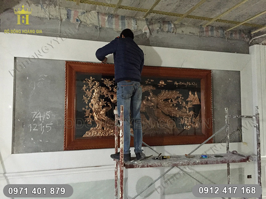 Tranh C&ocirc;ng Hoa Mai 5