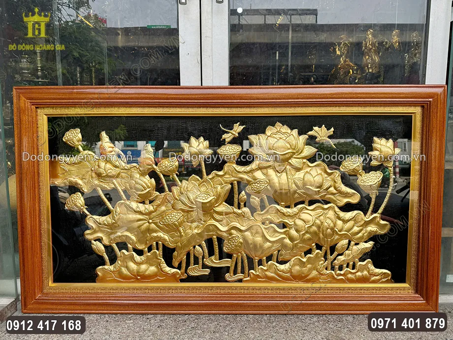 Tranh Hoa Sen D&aacute;t V&agrave;ng 24K 1M26