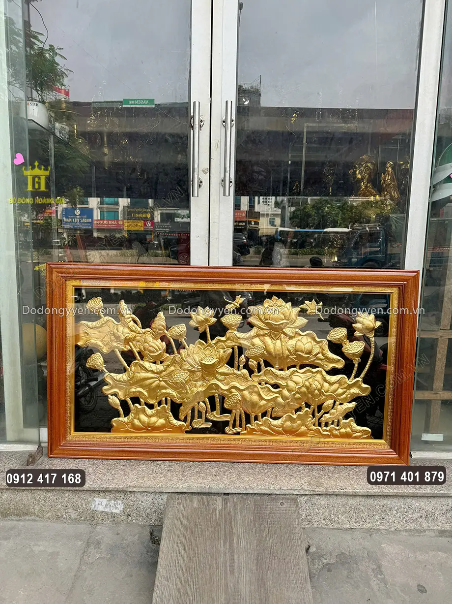 Tranh Hoa Sen Dát Vàng 24K 1M26
