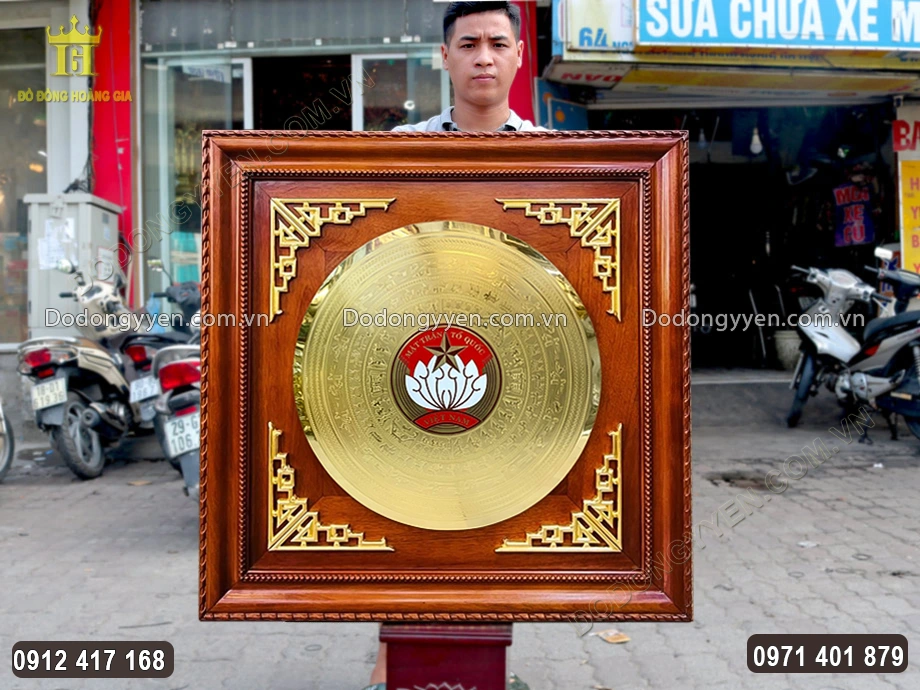 Tranh Mặt Trống Đồng Ăn M&ograve;n Mặt Trận Tổ Quốc Việt Nam Mạ V&agrave;ng 24K