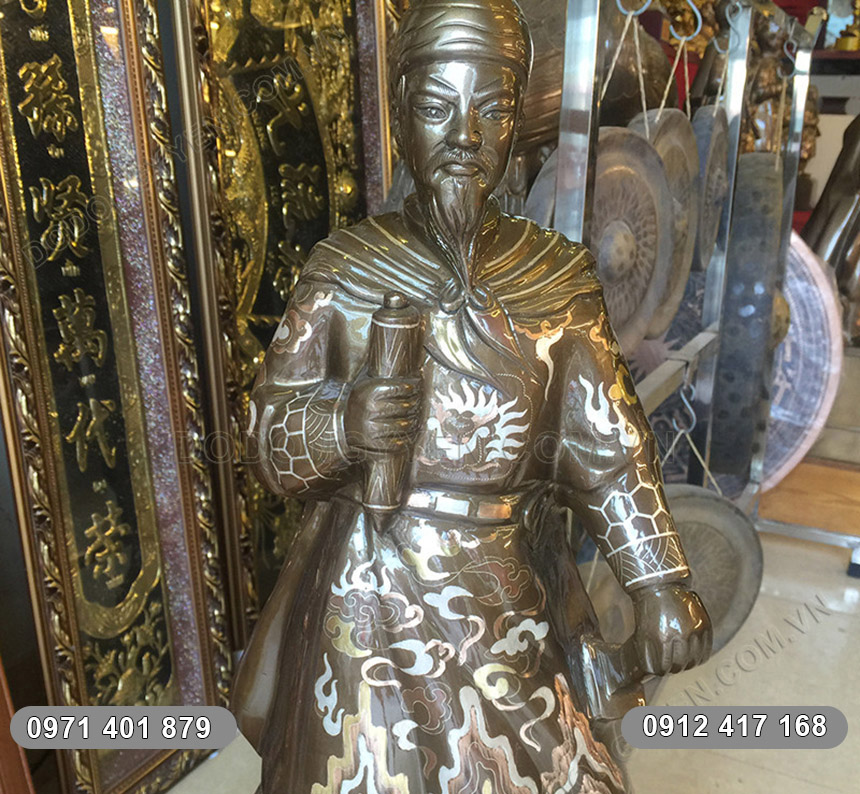 Trần Hưng Đạo bằng đồng