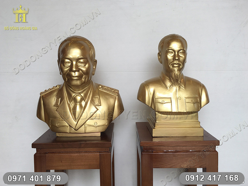 Đ&uacute;c tượng B&aacute;c Hồ - B&aacute;c Gi&aacute;p bằng đồng