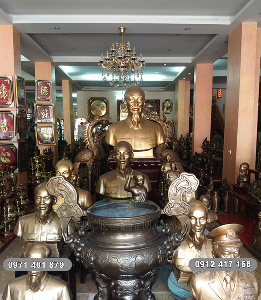 đ&uacute;c tượng b&aacute;c