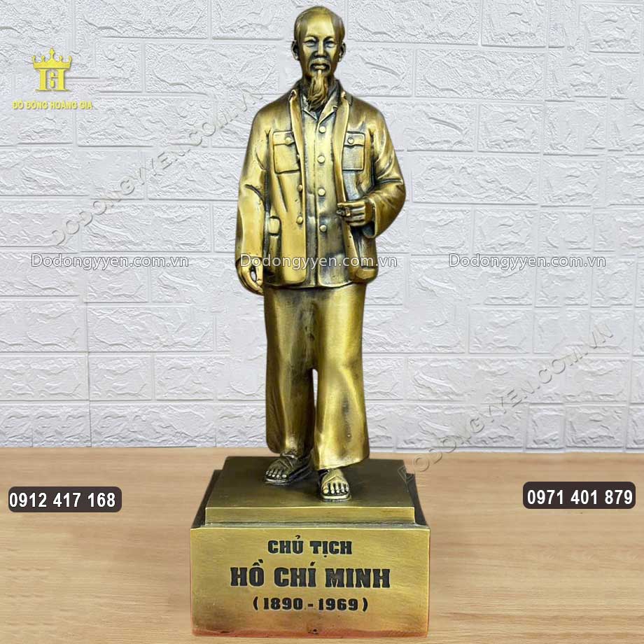 Tượng Bác Hồ Về Thăm Quê Hương Bằng Đồng Cao 30Cm Tượng Bác Hồ Về Thăm Quê Hương Bằng Đồng Cao 30Cm