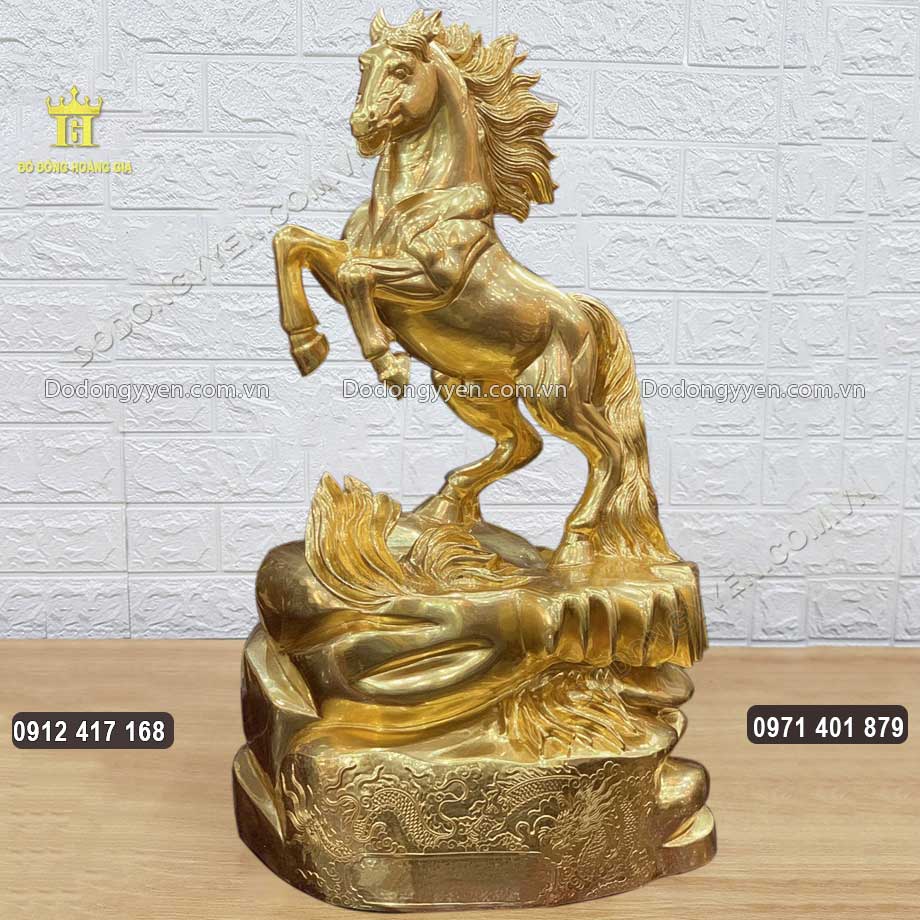 Tượng Đồng Ngựa Hí Đứng Trên Bệ Rồng Dát Vàng 9999