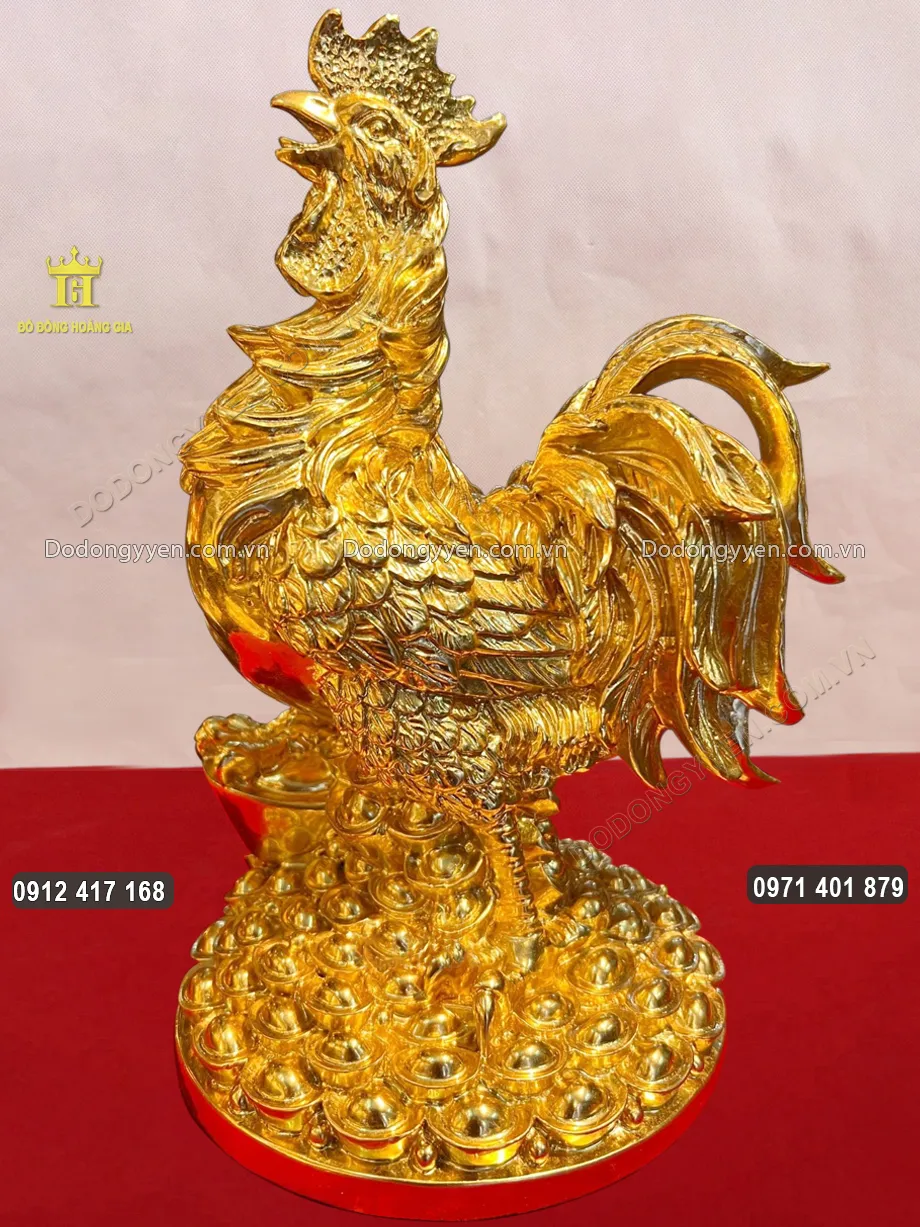 Tượng G&agrave; Trống Đứng Tr&ecirc;n M&acirc;m Tiền D&aacute;t V&agrave;ng 9999 Cao 40Cm