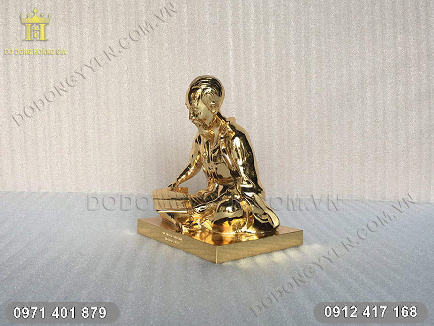 tượng b&aacute;c hồ ngồi mạ v&agrave;ng 1