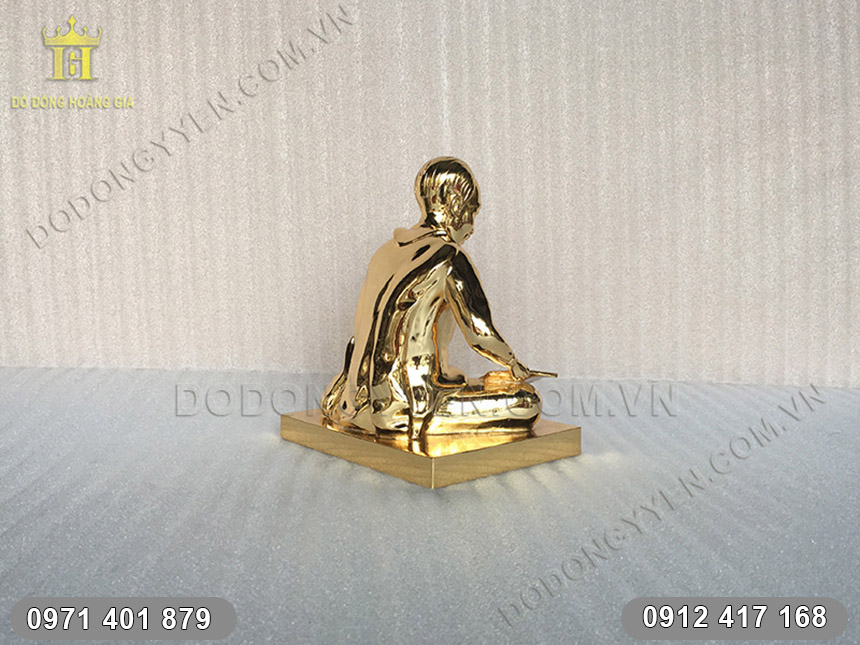 tượng b&aacute;c hồ ngồi mạ v&agrave;ng 4