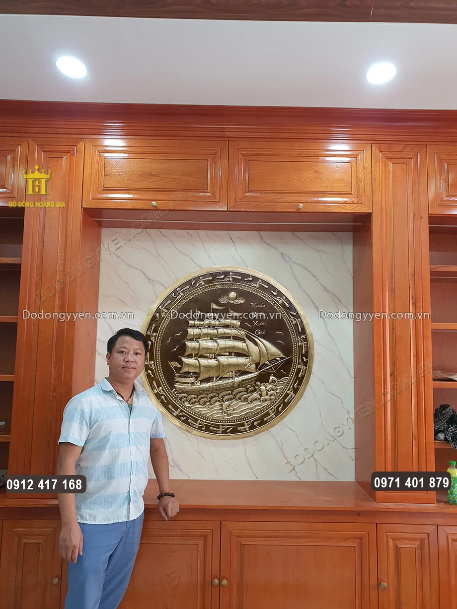 H&igrave;nh ảnh tranh thuyền buồm tại nh&agrave; kh&aacute;ch VIP