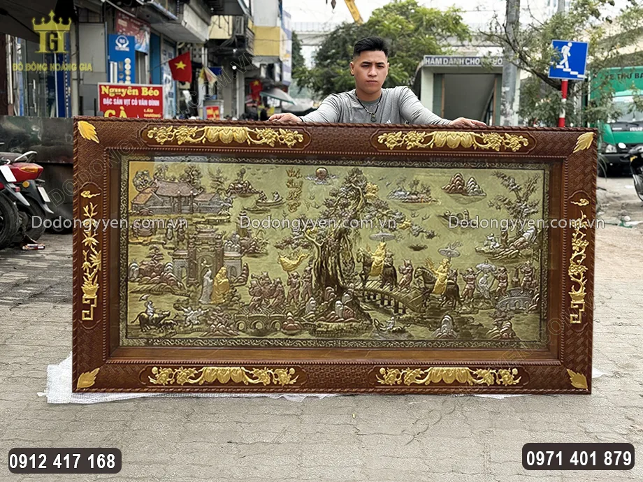 Tranh Vinh Quy B&aacute;i Tổ Khảm Tam Kh&iacute; Khung Gỗ Gụ D&aacute;t Điểm V&agrave;ng 9999