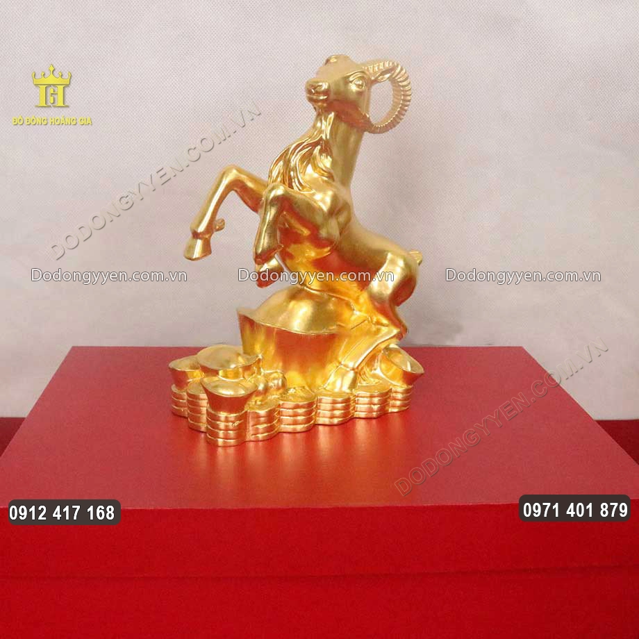 Tượng Đồng D&ecirc; Đứng Tr&ecirc;n V&agrave;ng Bạc D&aacute;t V&agrave;ng 24K